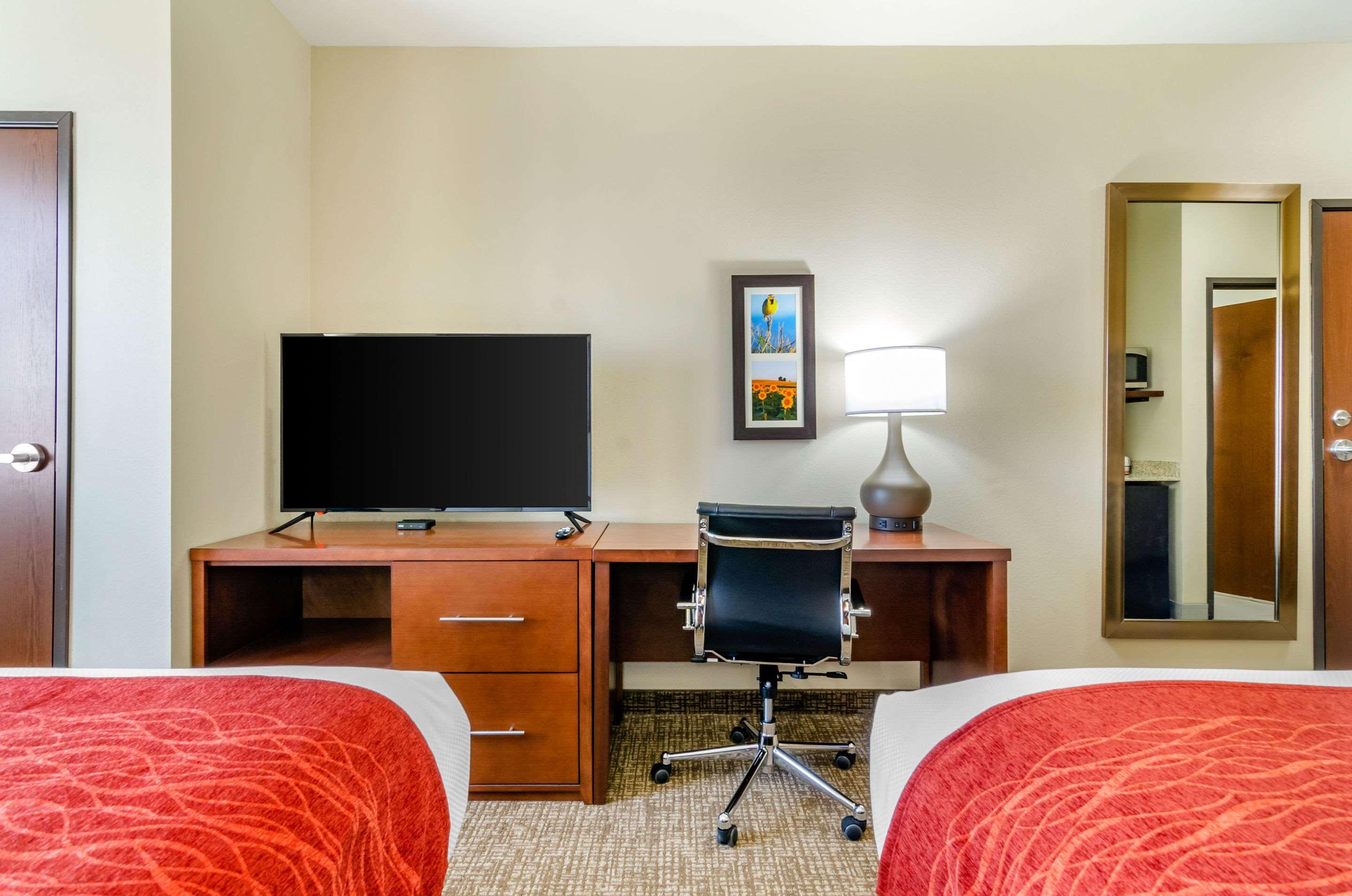 Comfort Inn & Suites Salina North Екстер'єр фото